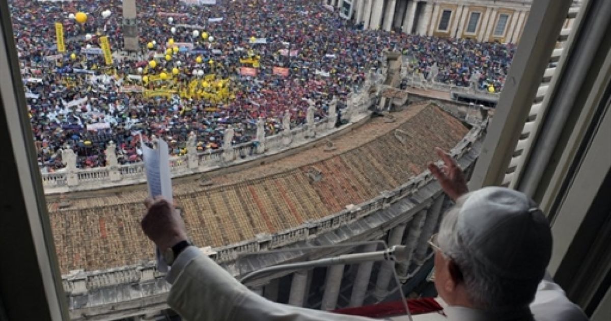 Папа Римський Бенедикт XVI