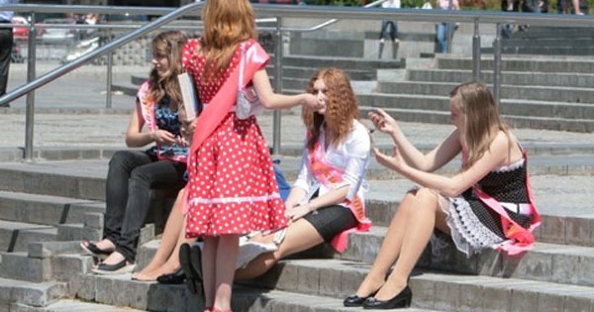 28 травня у школах Києва і Львова пролунали останні дзвоники. Фото: Сегодня / © Сегодня