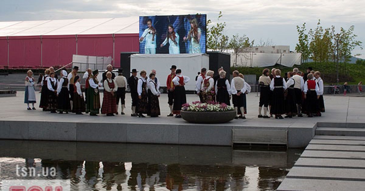 Свято A Touch of Norway організатори "Євробачення" спеціально влаштували для представників інших країн, щоб познайомити іноземних гостей з норвезькою культурою.