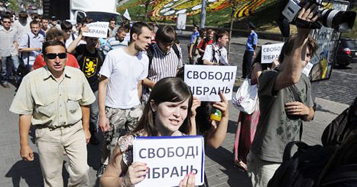 Сама ж акція протесту завершилася результативно. За словами організатора мітингу Василя Гаська, погоджувальна рада ухвалила рішення перенести розгляд скандального законопроекту / © УНІАН