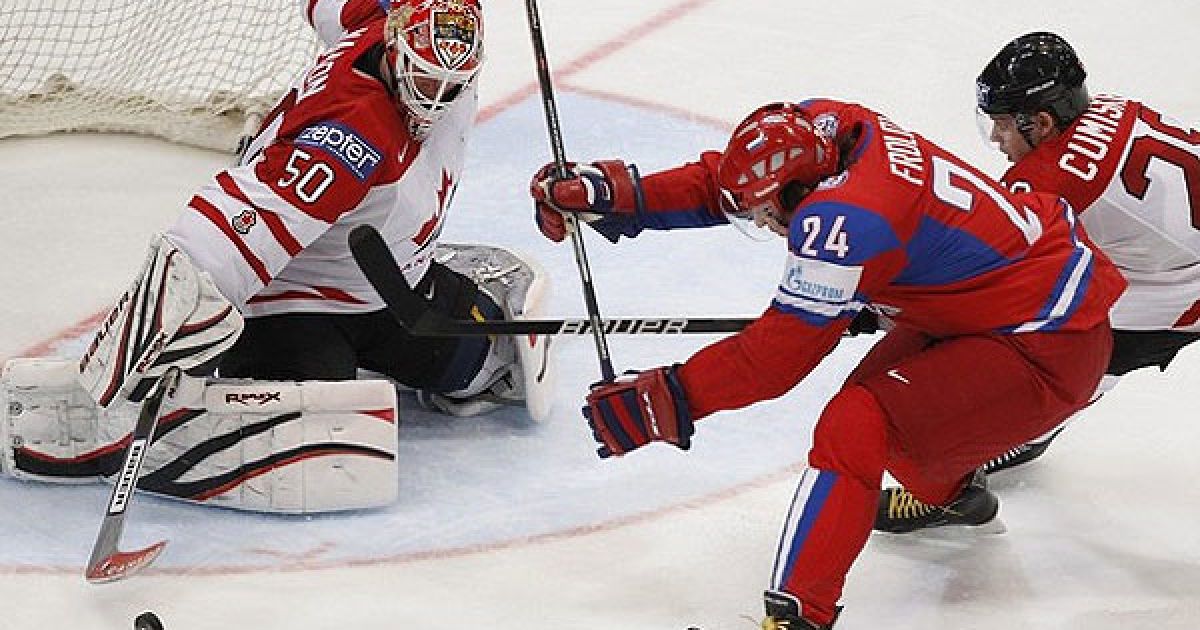 Росія розгромила Канаду на чемпіонаті світу з хокею з рахунком 5:2 і вийшла у півфінал. / © daylife.com