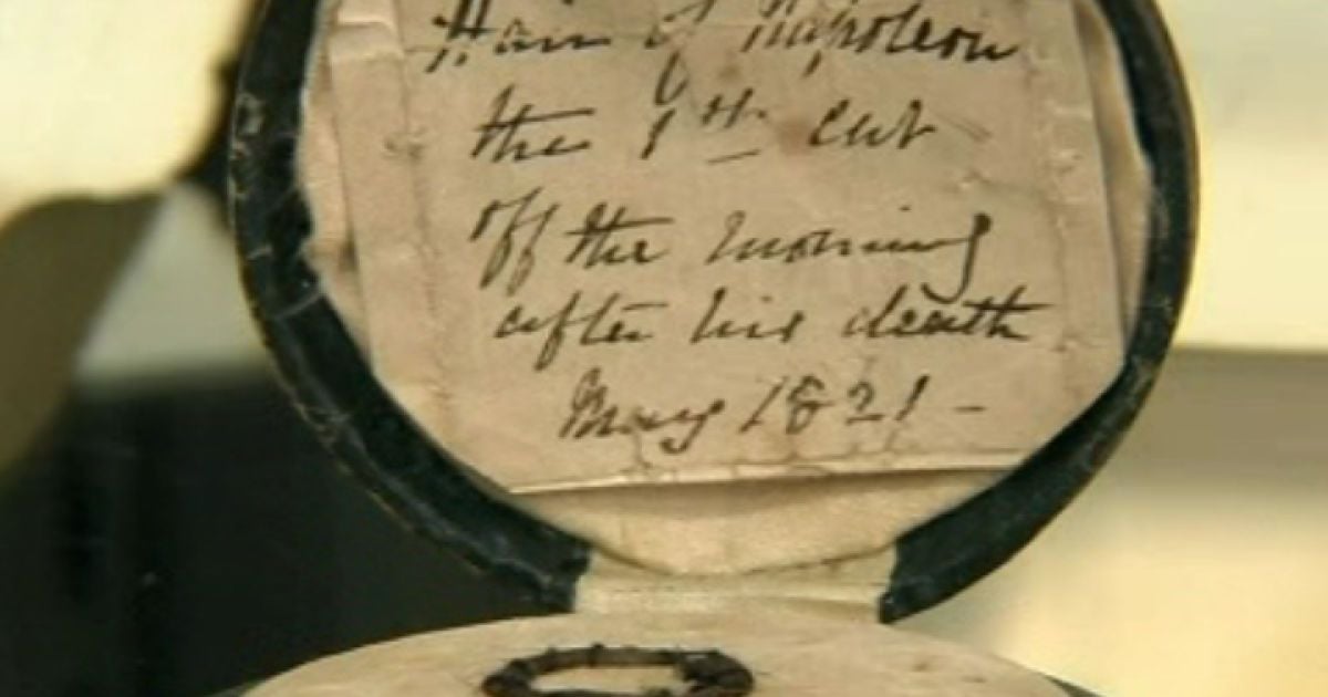 Пасмо волосся Наполеона продана за 13 тис доларів