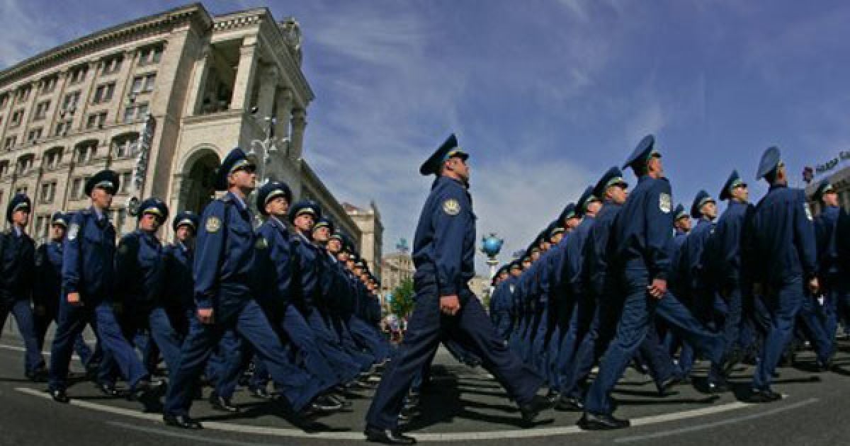 У параді 9 травня в Києві візьмуть участь військовослужбовці спецназу повітряно-десантних військ Росії та військовослужбовці білоруської армії. / © УНІАН