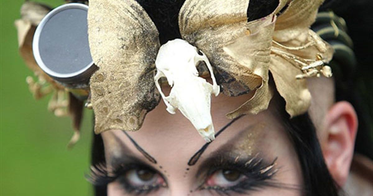 Очікується, що фестиваль готів цього року відвідають більше 20 тисяч учасників з усього світу. / © AFP