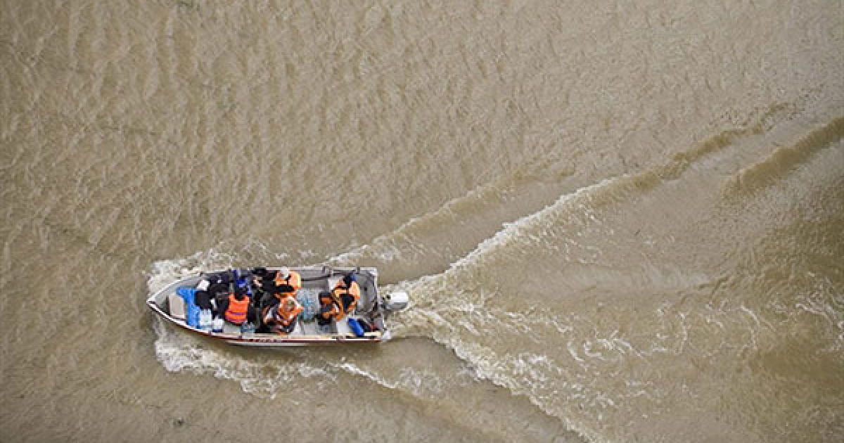 Чеська влада вже прийняла першочергові заходи. Міністр фінансів Едуард Янота повідомив про надання 55 мільйонів крон трьом постраждалим від повені краям. / © AFP