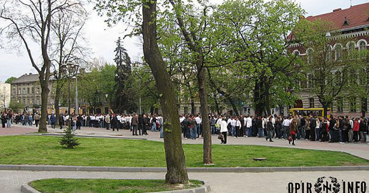 У Львові було проведено марш пам’яті воїнів дивізії "Галичина". Подія була приурочена до 67 річниці створення дивізії. / © Opir.Info