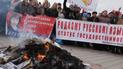 Адміністрація Януковича засудила спалення підручників
