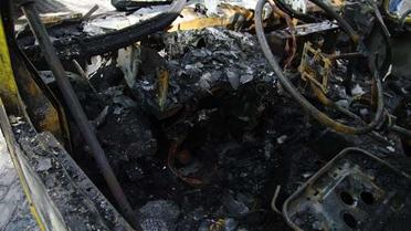 5 травня в центрі Одеси під час руху загорілося маршрутне таксі "Богдан" з пасажирами. / © Таймер Одесса
