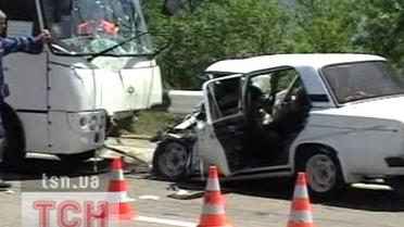 В Крыму автобус столкнулся с автомобилем: есть жертвы