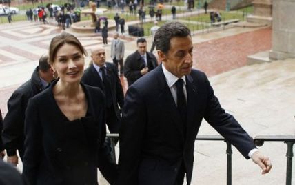 Карла Бруні-Саркозі назвала донечку Джулією