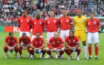 ФІФА дозволила Англії нанести на футболки траурне зображення