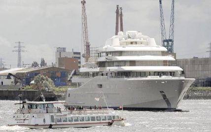 Абрамович відмовився заплатити за збудовану яхту 400 мільйонів євро
