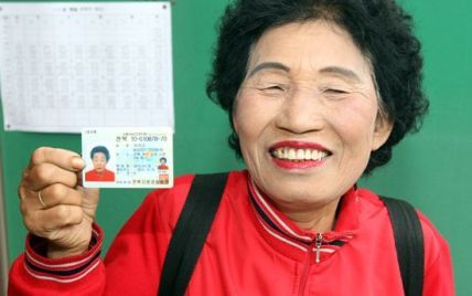 69-річна кореянка здала на водійські права з 960-ї спроби
