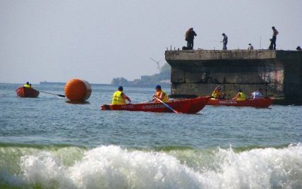 Рятувальники сплутали 160-кілограмового одесита з морським буєм