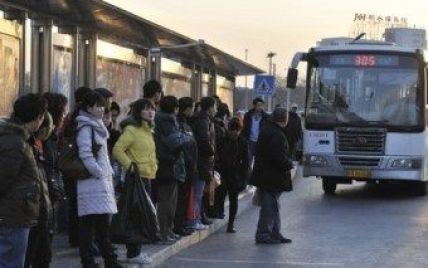 Пекінським водіям заборонили називати пасажирів товаришами