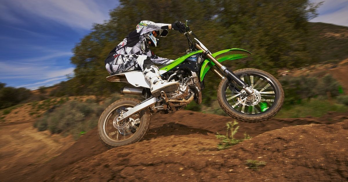 Kawasaki обновила кроссовых "малышей" (Видео)