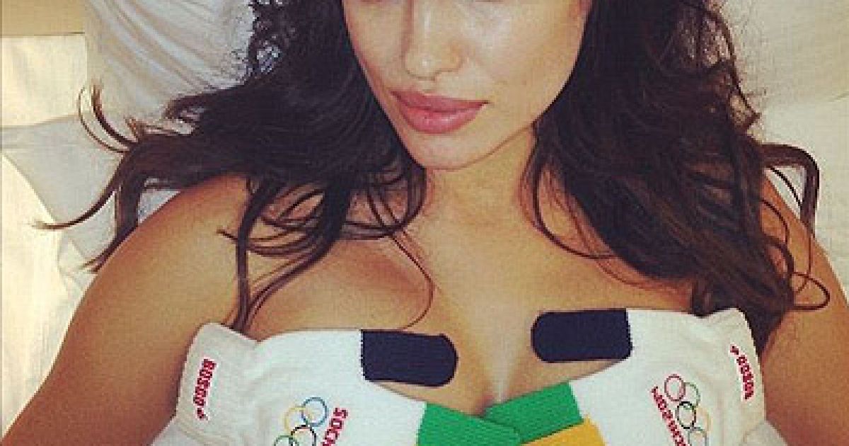 Ирина Шейк поддерживает Олимпиаду