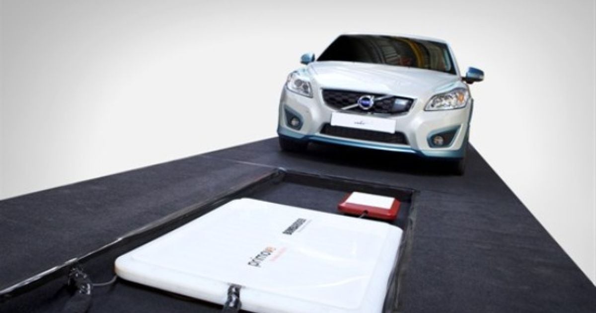 Volvo завершила испытания системы беспроводной зарядки электрокаров
