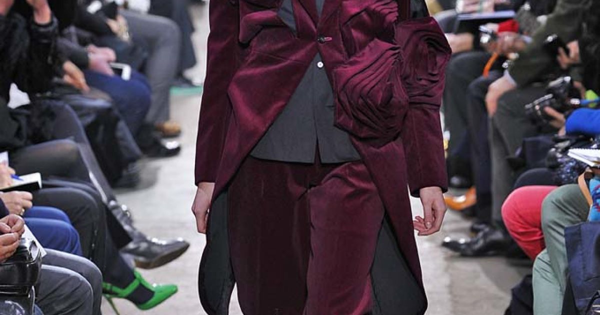 Comme des Garcons прет-а-порте сезона осень-зима 2013-2014 / © East News