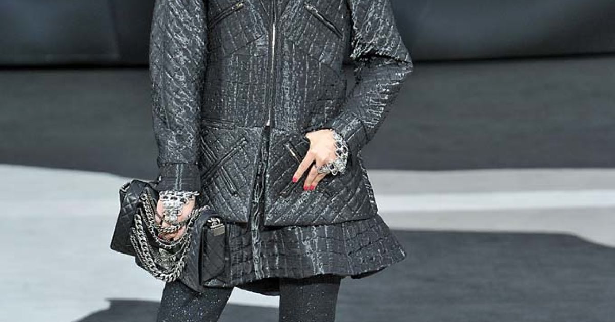 Chanel прет-а-порте сезона осень-зима 2013-2014 / © East News