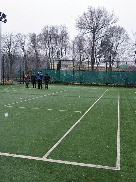 Экскурсия в Межигорье, теннисный корт, фото Михаил Кузьменко / © 