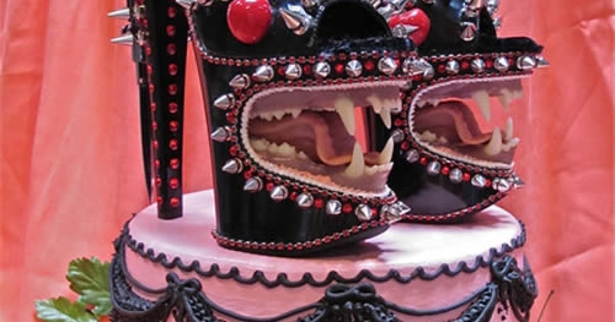 Модное искусство: туфли с челюстями