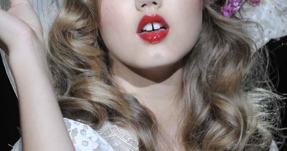 Anna Sui прет-а-порте весна-лето 2012 / © East News