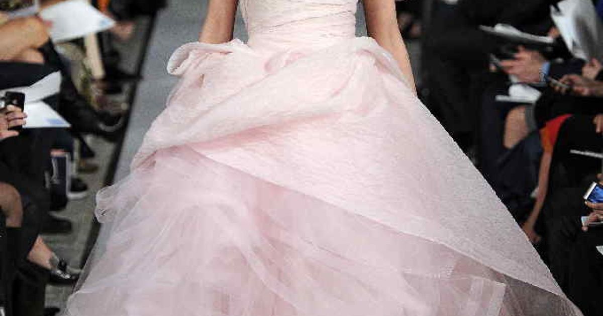 Oscar De La Renta прет-а-порте сезона осень-зима 2012-2013 / © East News