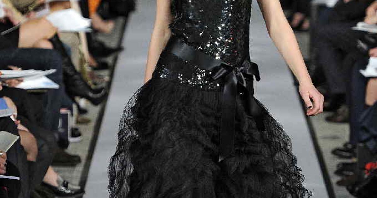 Oscar De La Renta прет-а-порте сезона осень-зима 2012-2013 / © East News