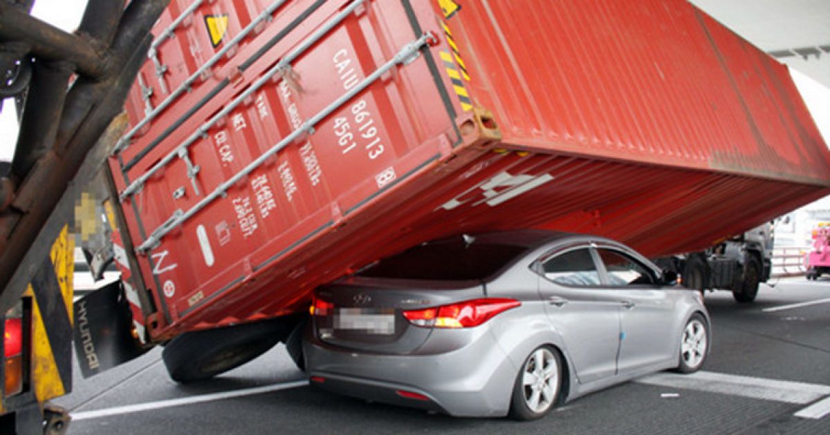Hyundai Elantra превратили в бюджетный спорткар