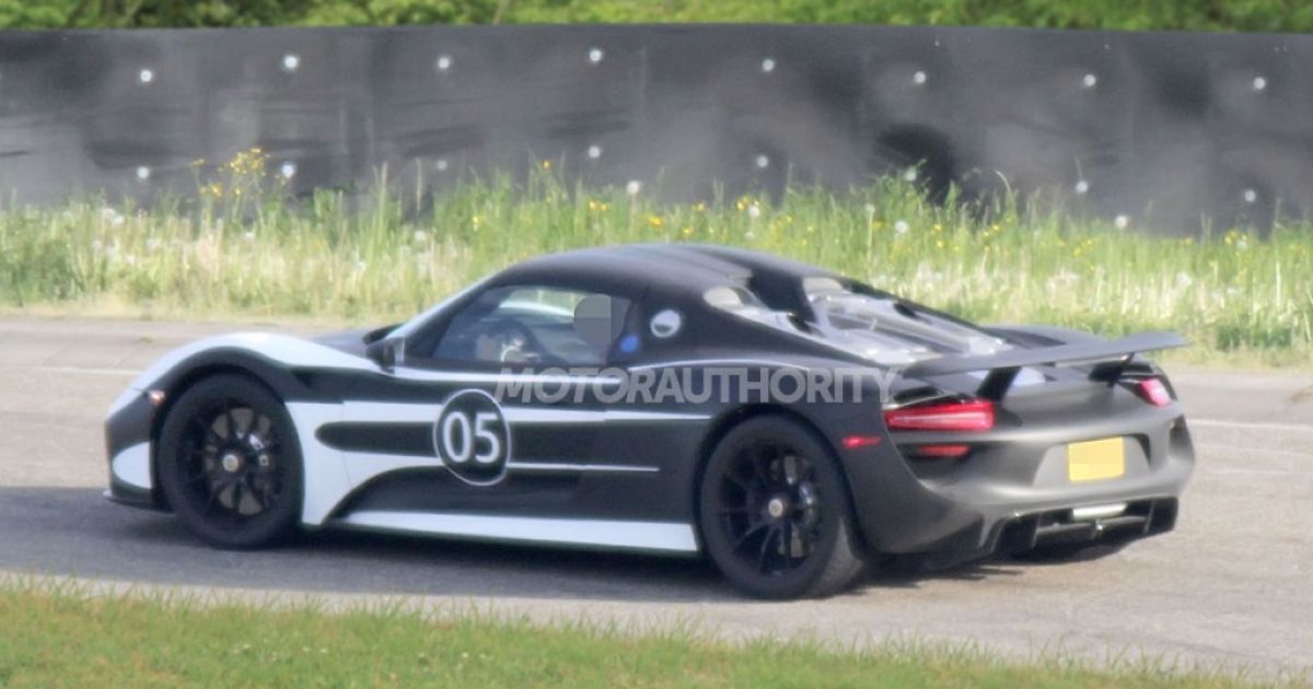Шпионы засекли Porsche 918 Spyder_3