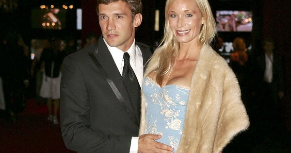 Көркем порно қызыл шашты қыз