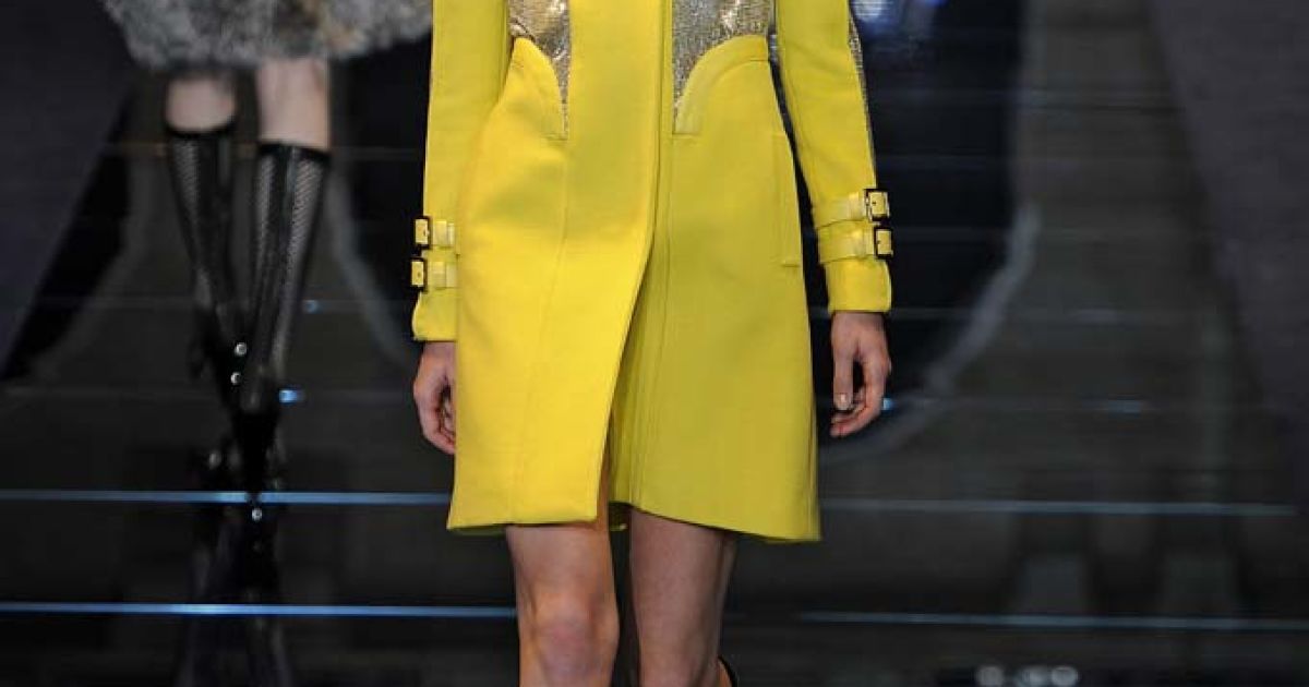 Versace прет-а-порте сезона осень-зима 1012-2013