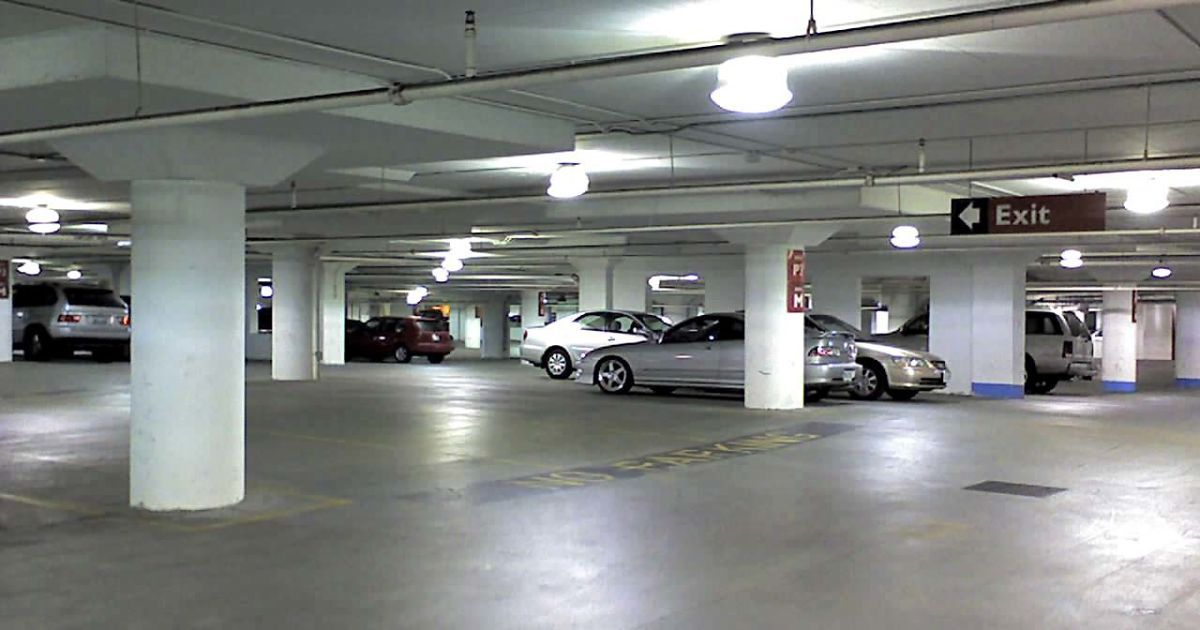 Парковочная революция в Киеве: подземные паркинги на Крещатике и оплата по безналу