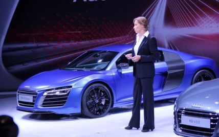 Мировая премьера обновленного Audi R8 прошла в Москве