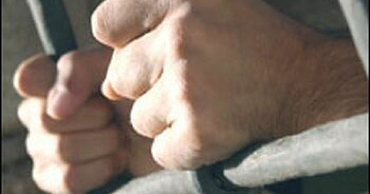 Засуджений у в'язниці