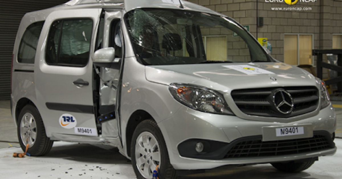 Совместная разработка Mercedes и Renault  "развалилась" на краш-тестах Euro NCAP (Видео)
