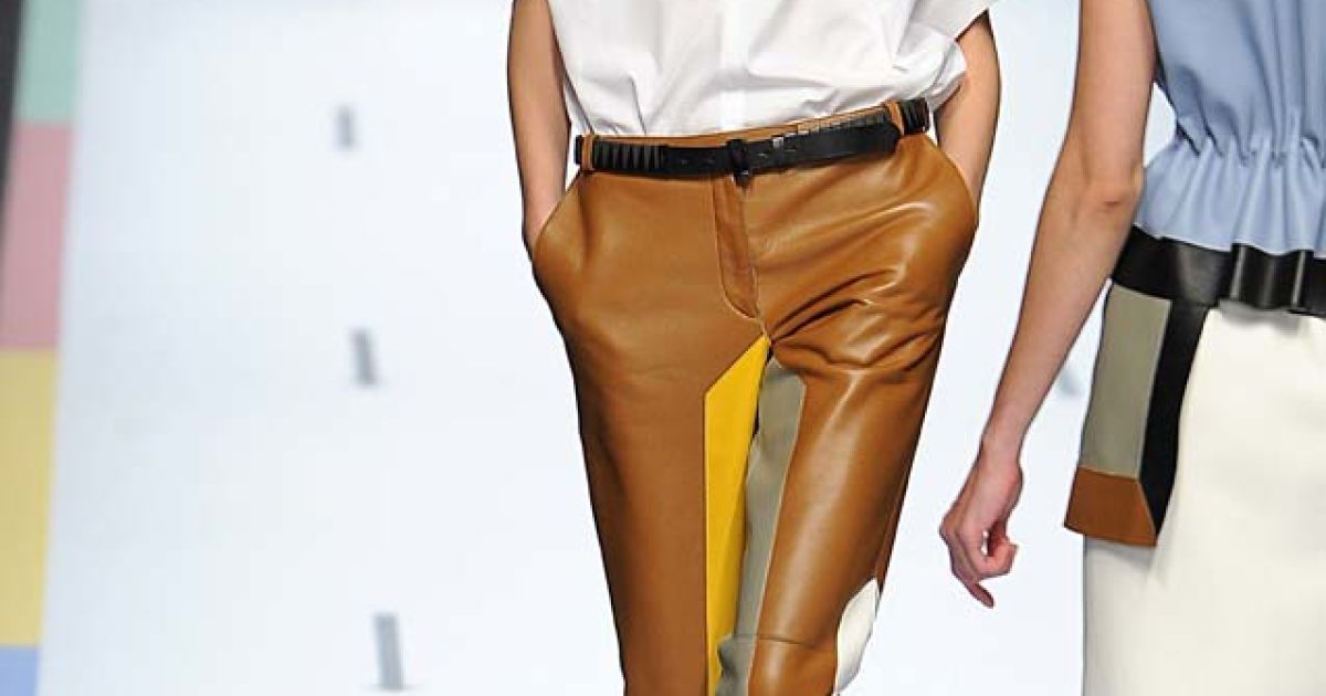 Fendi прет-а-порте сезона весна-лето 2013 / © East News