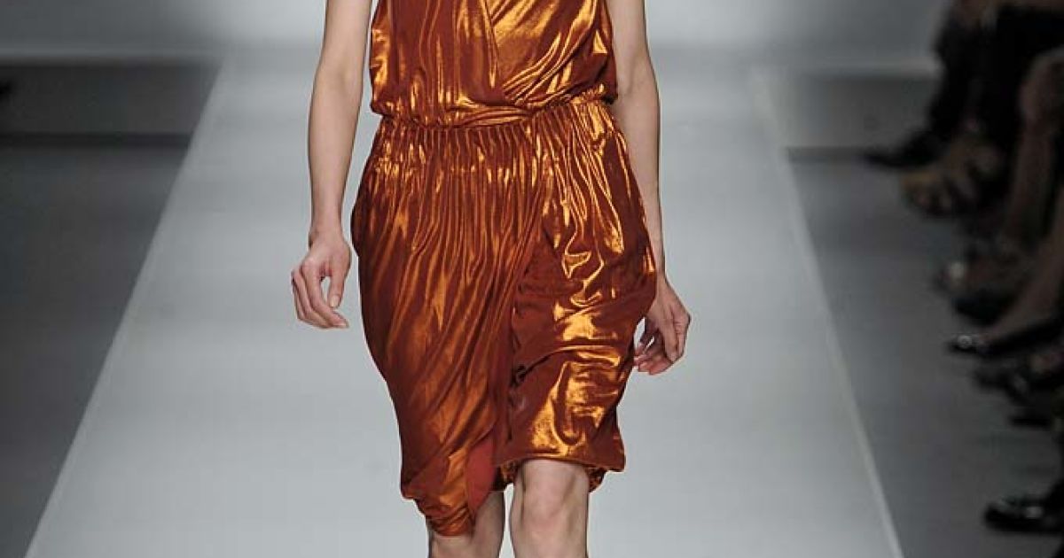 Коллекция Blumarine прет-а-порте сезона весна-лето 2013 / © East News