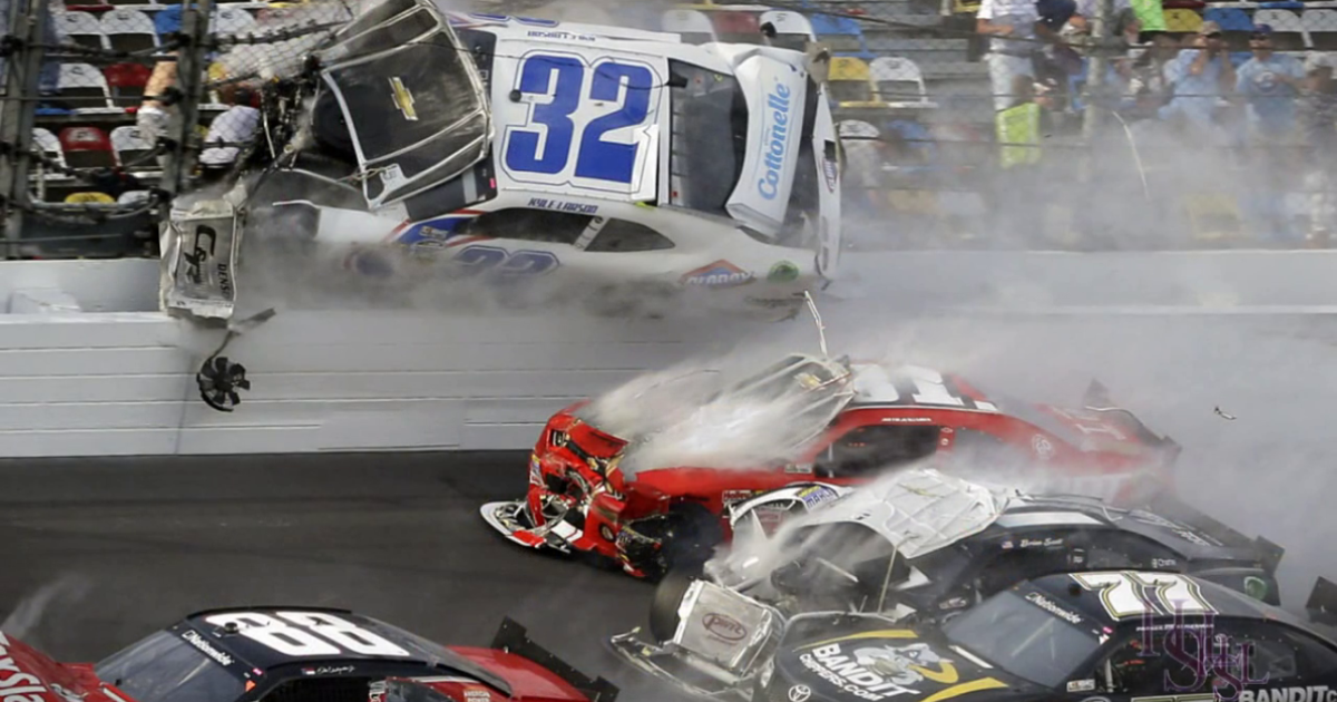 Травмированные зрители подадут в суд на серию NASCAR (Видео)