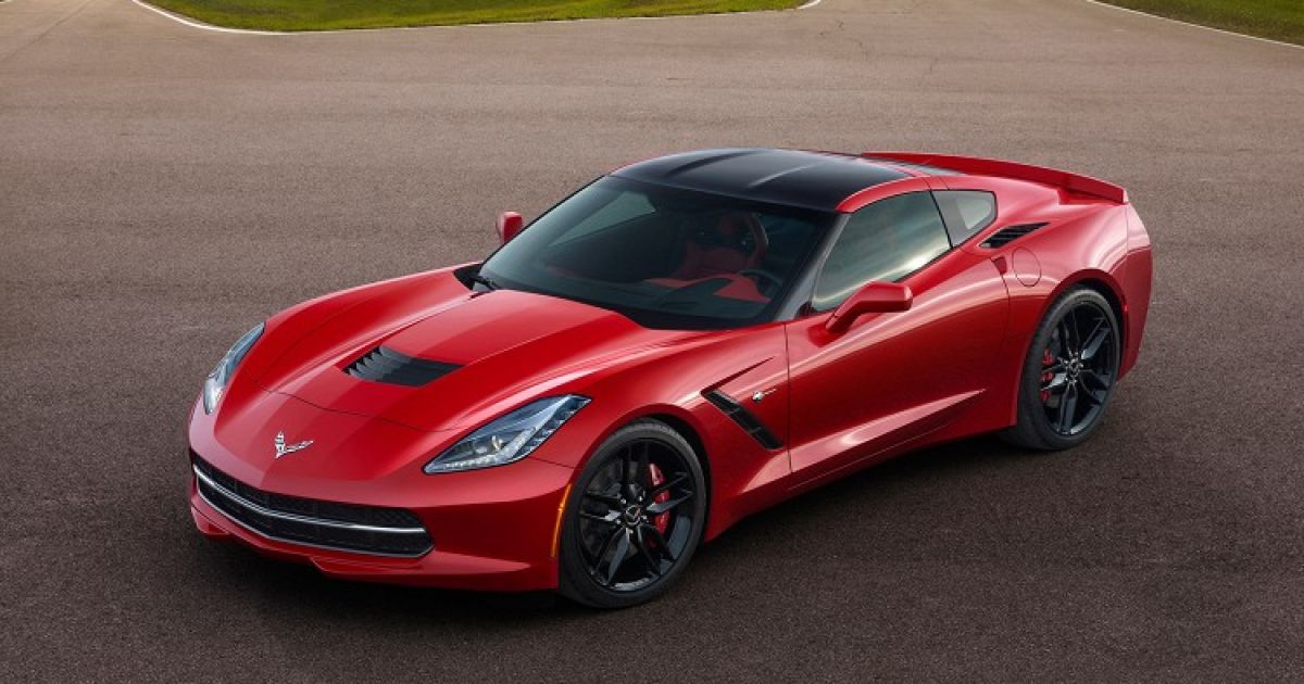 Первый экземпляр нового Chevrolet Corvette выставят на аукцион