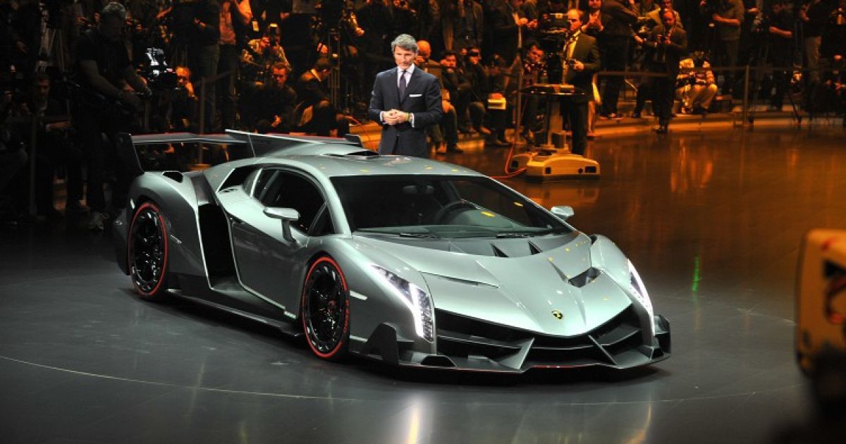 Lamborghini официально представила эксклюзивный суперкар Veneno