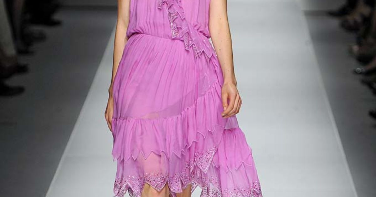 Коллекция Blumarine прет-а-порте сезона весна-лето 2013 / © East News