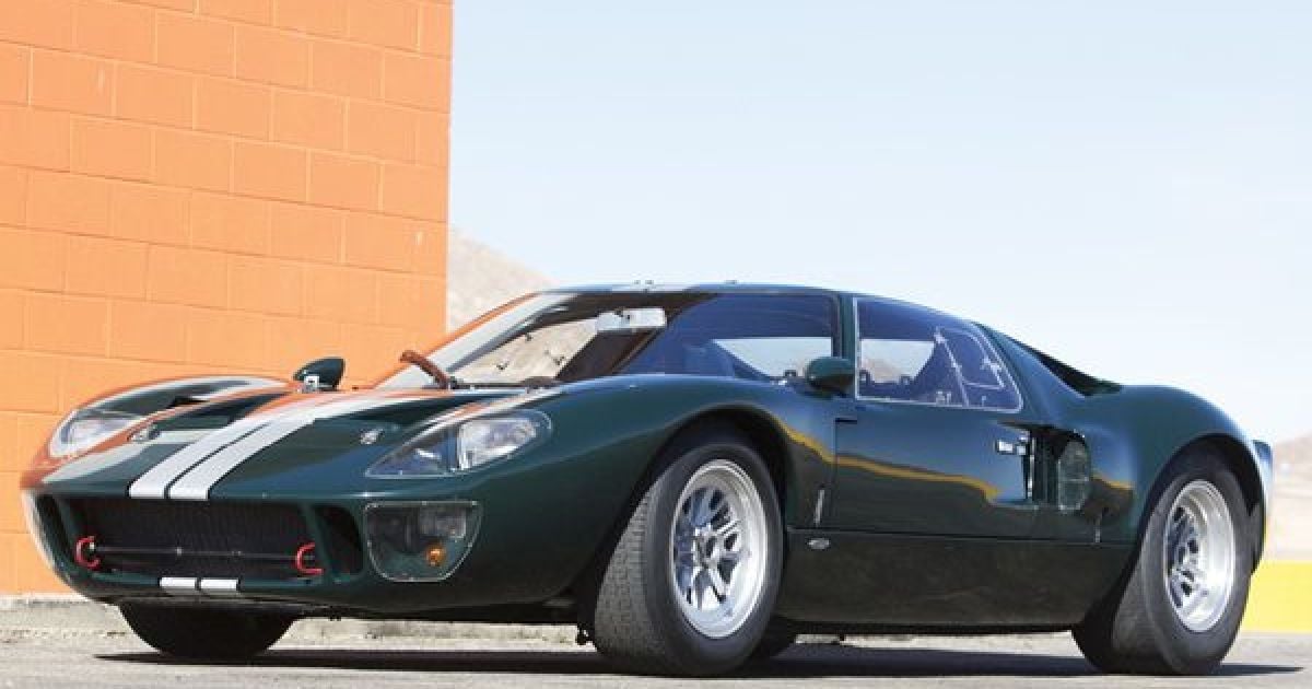 Эксклюзивную модель спорт-кара Ford GT40 1965 года выставят на