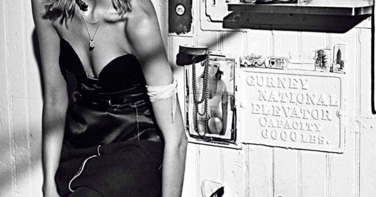 Аня Рубик на страницах французского Vogue