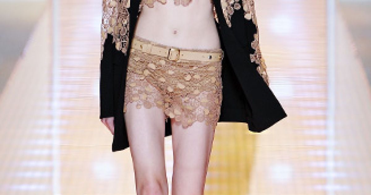 Коллекция Versace прет-а-порте сезона весна-лето 2013 / © East News