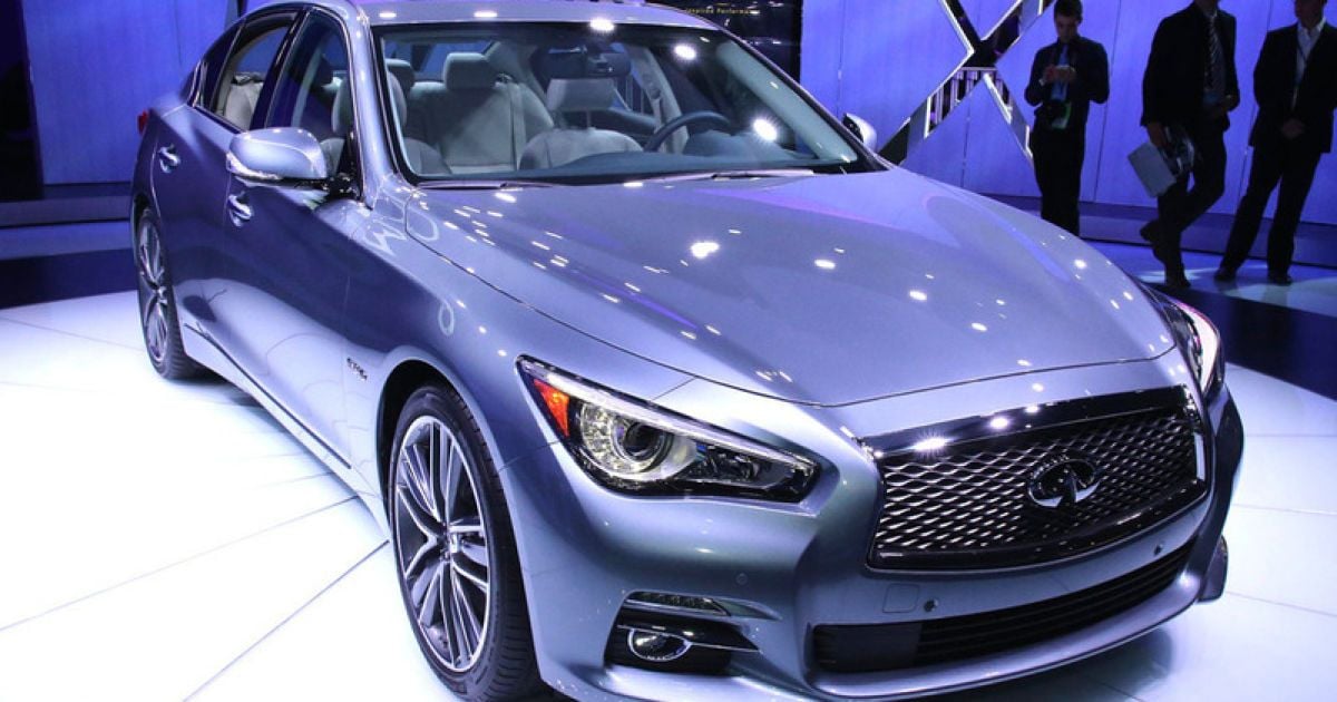 Infiniti привезет в Женеву новый седан Q50