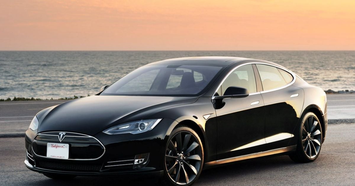 Электрокар Tesla Model S проехал 681 км на одном заряде