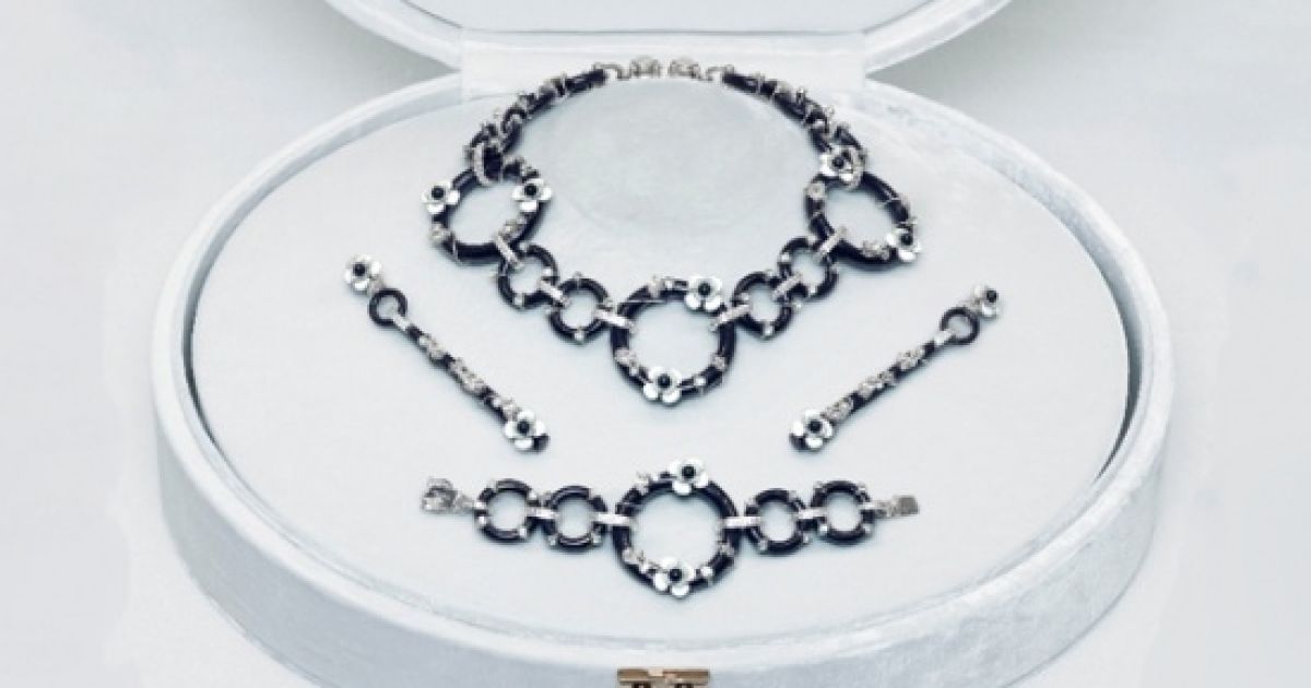 Украшения Prada _11