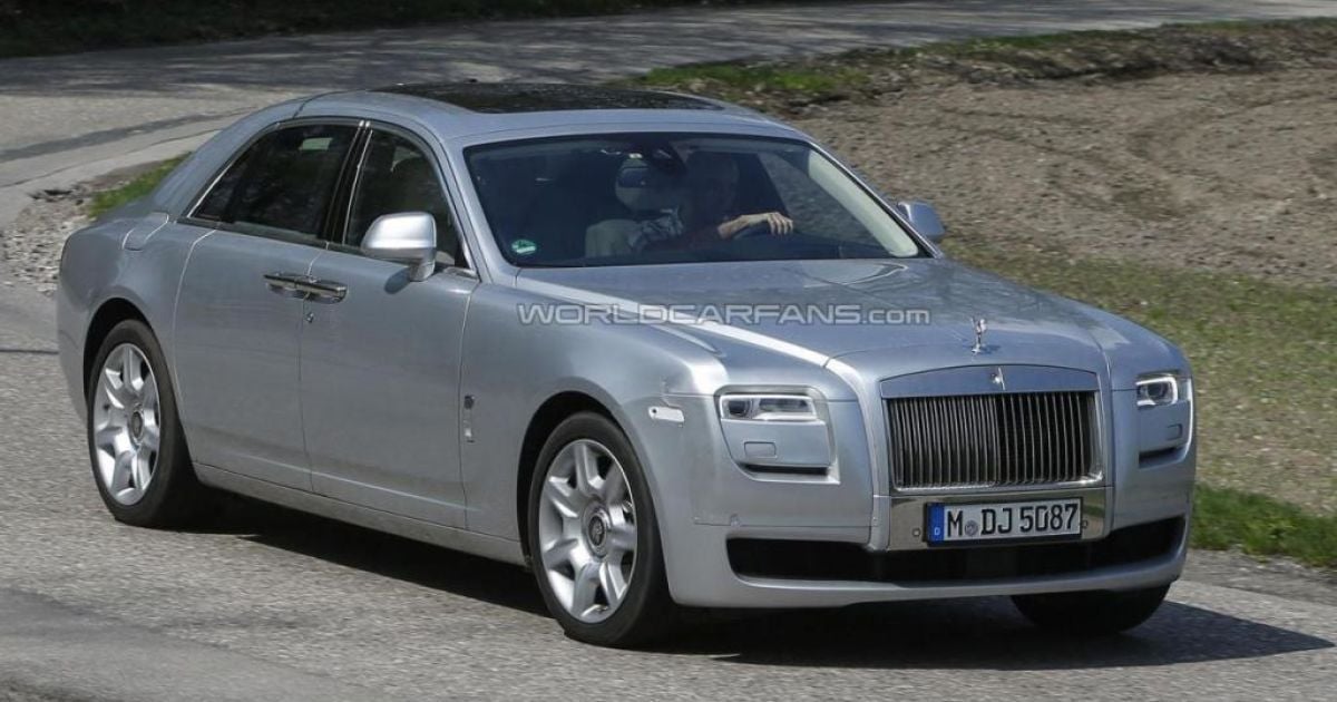 Rolls-Royce проведет легкий фейслифтинг Ghost